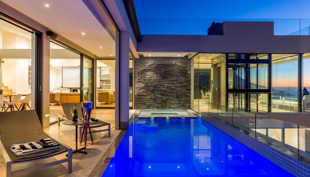 6 Bedroom House for Sale in Camps Bay Atlantic Seaboard
