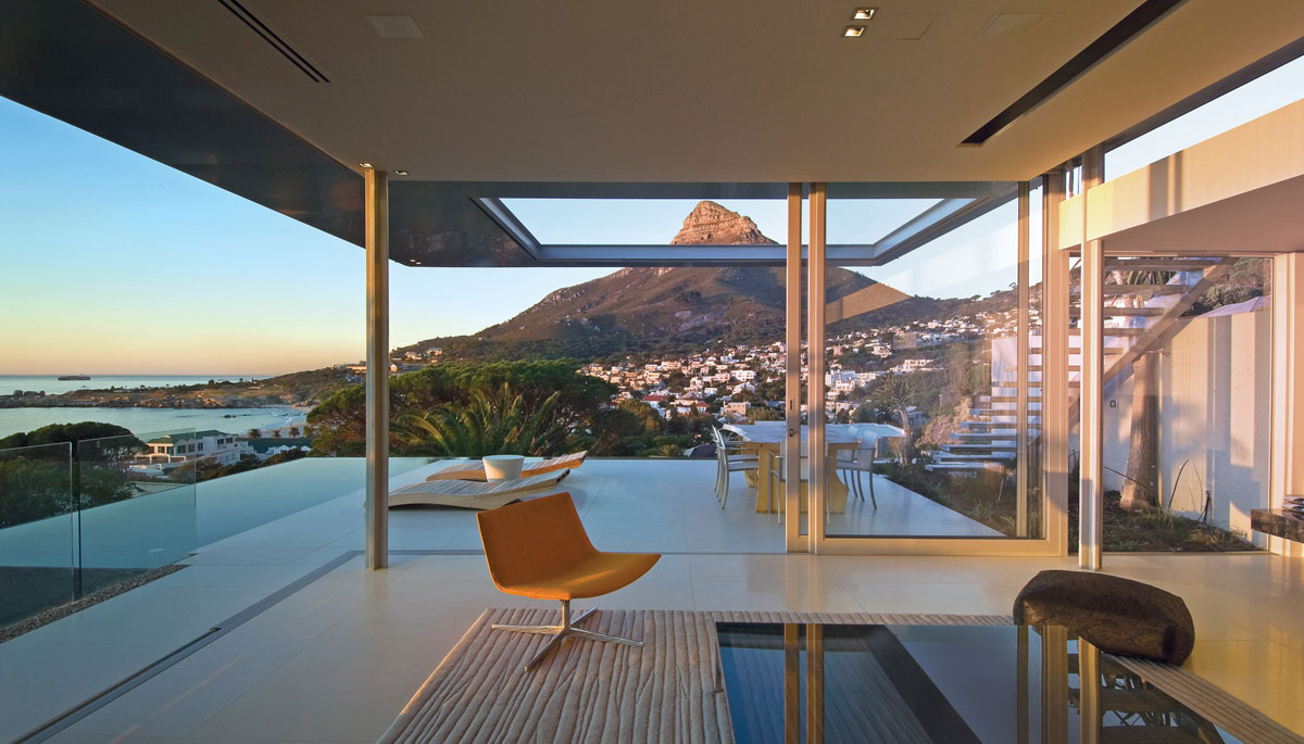 First Crescent by SAOTA - views