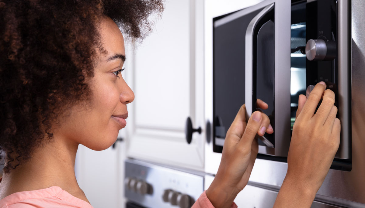 8 Things You Didn't Know Your Microwave Can Do