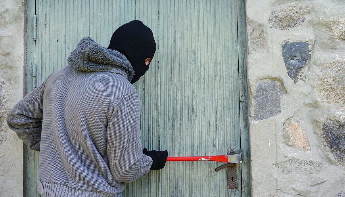 Protect House Burglars